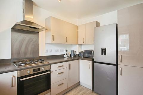 2 bedroom semi-detached house for sale, Beehive Street, Warwick