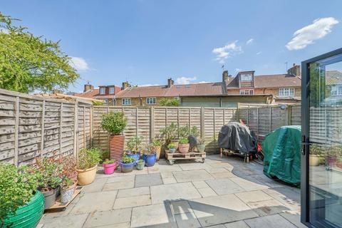 3 bedroom terraced house for sale, Toland Square, London SW15