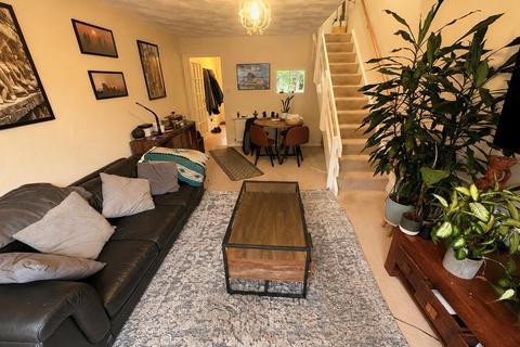 2 bedroom house to rent, Shooters Hill Close, Southampton, SO19