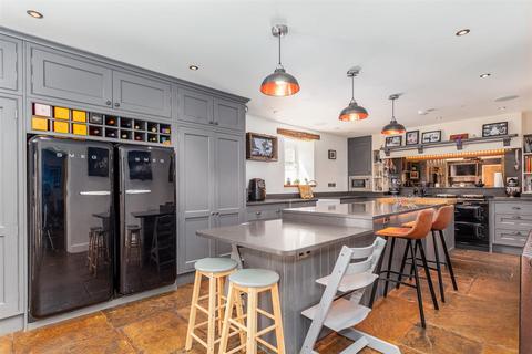 5 bedroom house to rent, Rishworth, Sowerby Bridge