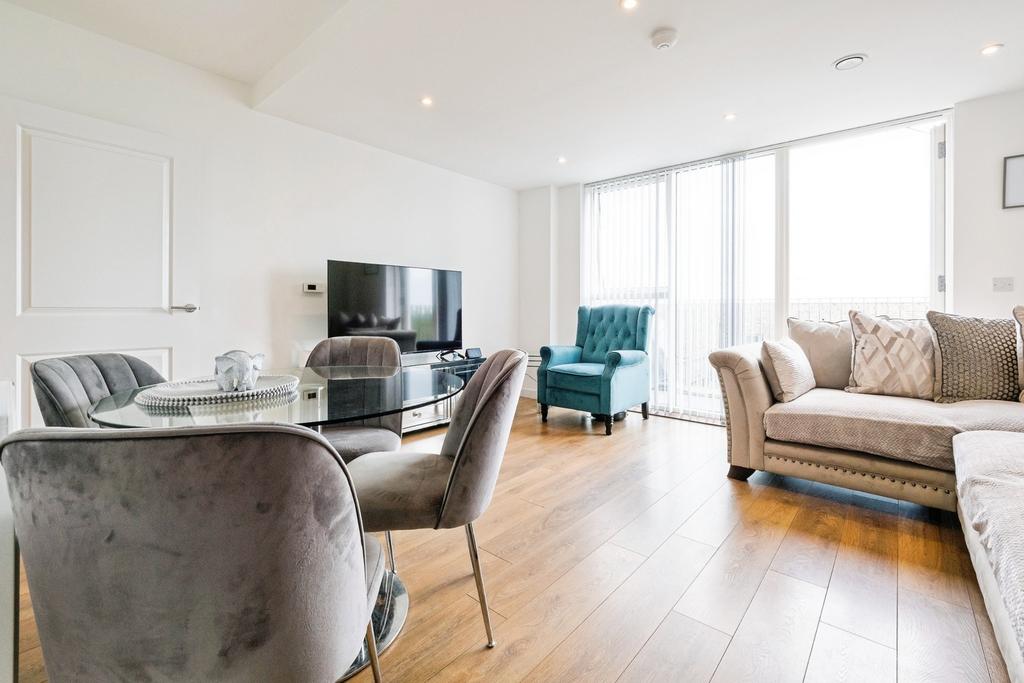 1 bedroom flat for sale