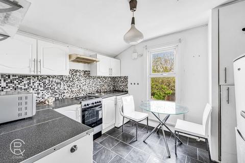 1 bedroom flat for sale, Greenford Avenue, London, W7