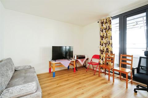 2 bedroom flat for sale, Wesley Lane, Bicester, Oxfordshire, OX26
