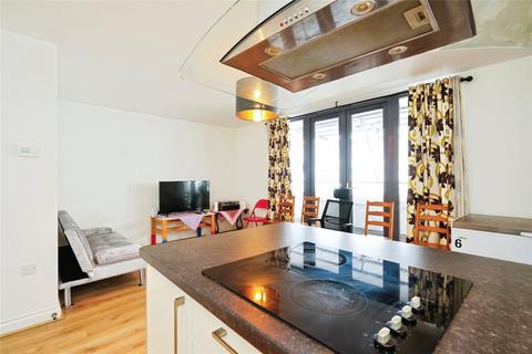 2 bedroom flat for sale, Wesley Lane, Bicester, Oxfordshire, OX26