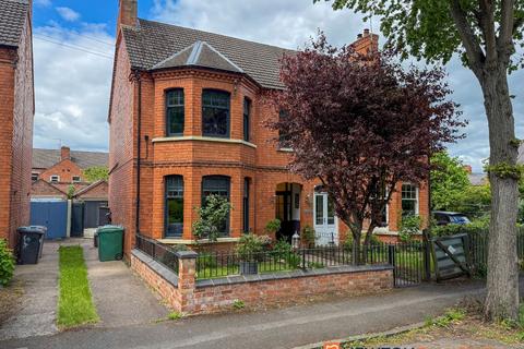 4 bedroom semi-detached house for sale, The Park, Newark NG24