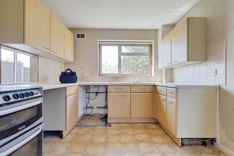 3 bedroom semi-detached house for sale, Springwater Road, Leigh-on-sea SS9