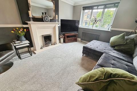 4 bedroom detached house for sale, Oakleigh View, Baildon, Shipley, BD17