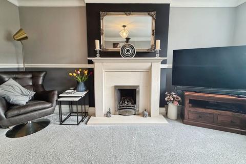 4 bedroom detached house for sale, Oakleigh View, Baildon, Shipley, BD17