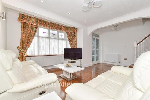 Denham Drive, Ilford IG2