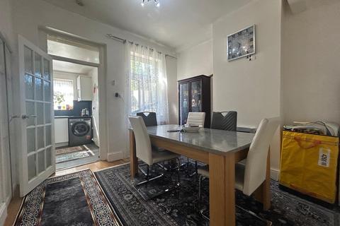 4 bedroom terraced house for sale, Clipstone Street, West Bowling, Bradford, BD5