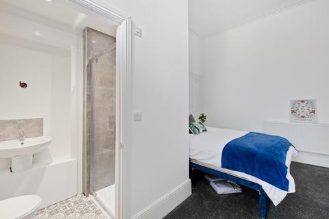 1 bedroom in a house share to rent, 73 Citadel Road, Devon PL1