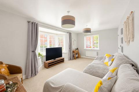 3 bedroom detached house for sale, Burnham Road, Wythall, B47 6AT