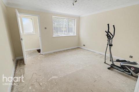 1 bedroom apartment for sale, Aldergrove Crescent, Lincoln