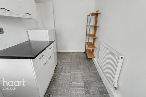 1 bedroom apartment for sale, Aldergrove Crescent, Lincoln