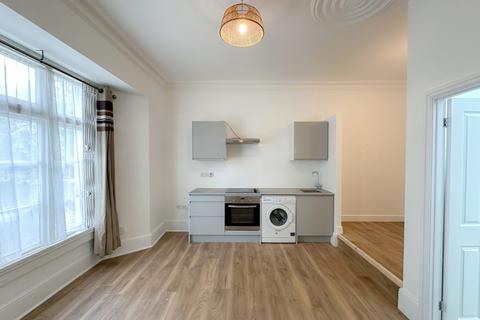 Studio to rent, Sydenham Park Road, London, SE26