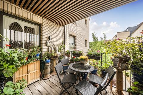 2 bedroom flat for sale, Marwood Square, Muswell Hill, London, N10