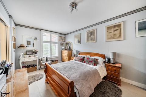 2 bedroom flat for sale, Marwood Square, Muswell Hill, London, N10