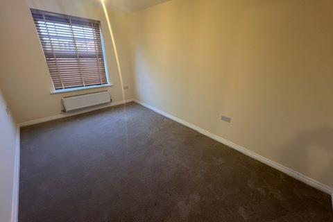 2 bedroom apartment to rent, Hathersage Close, Grantham, NG31