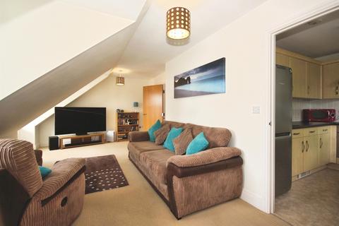 2 bedroom flat for sale, Brittain Lane, Warwick