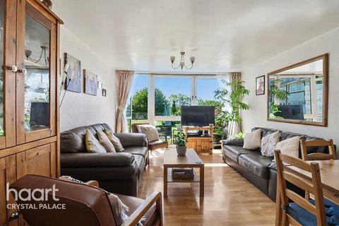 Sylvan Road, LONDON