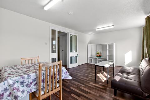 undefined, Ashvale Crescent, Glasgow