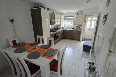 3 bedroom end of terrace house for sale, Harper Rise, Denaby Main DN12