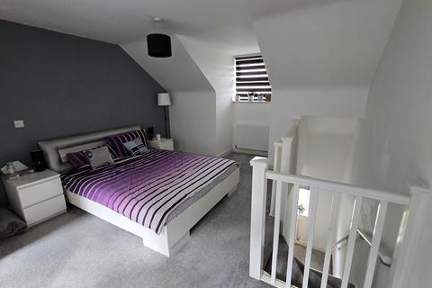 3 bedroom end of terrace house for sale, Harper Rise, Denaby Main DN12
