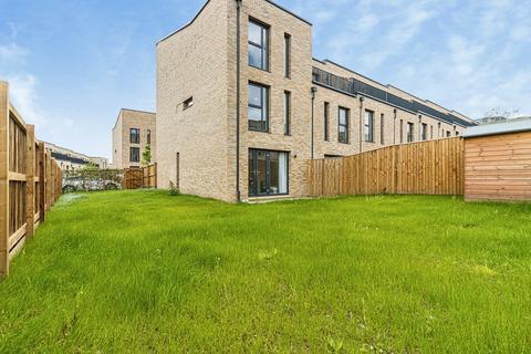 4 bedroom end of terrace house for sale, Prosperity Street, Manchester M40
