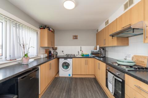 2 bedroom flat for sale, Stroma Court, Perth PH1