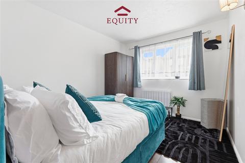 1 bedroom flat for sale, Chasewood Avenue, Enfield, EN2