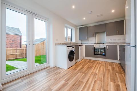 3 bedroom semi-detached house to rent, Acklam Gardens, Middlesbrough, TS5