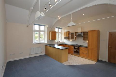 2 bedroom flat for sale, Gilbert Scott Court, Whielden Street, Old Amersham, Buckinghamshire, HP7 0AP