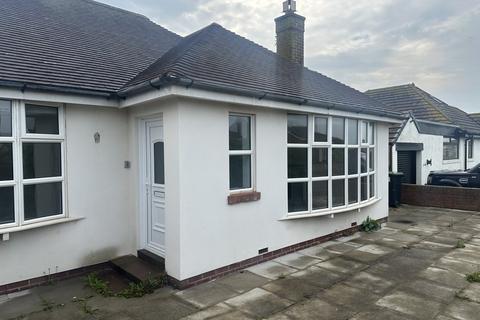 3 bedroom bungalow for sale, Rossall Gate, Fleetwood, FY7