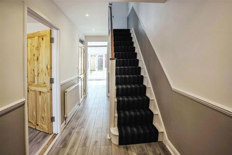 4 bedroom terraced house for sale, Belgrave Road, MITCHAM