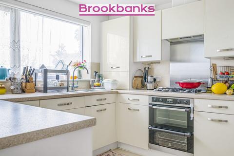 4 bedroom semi-detached house for sale, Worcester Drive, Swanley, BR8 8FF