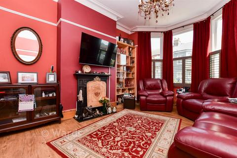 5 bedroom terraced house for sale, Crescent Road, Margate CT9