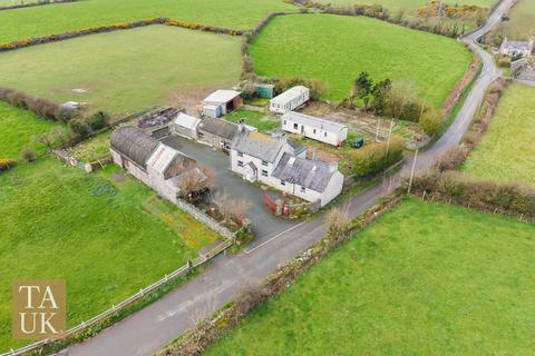4 bedroom farm house for sale, Llantrisant, Holyhead, LL65