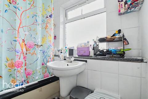 2 bedroom maisonette for sale, Northcroft, Slough