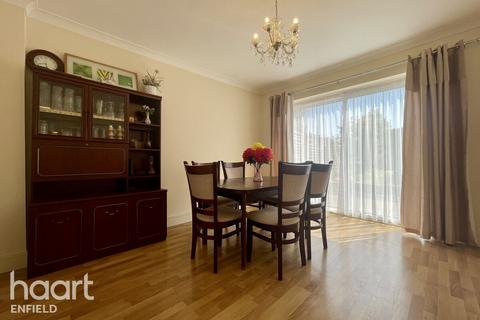 2 bedroom house share to rent, Pasteur Gardens, LONDON