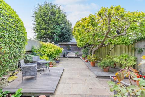 3 bedroom semi-detached house for sale, St. Pauls Road, Chichester, West Sussex