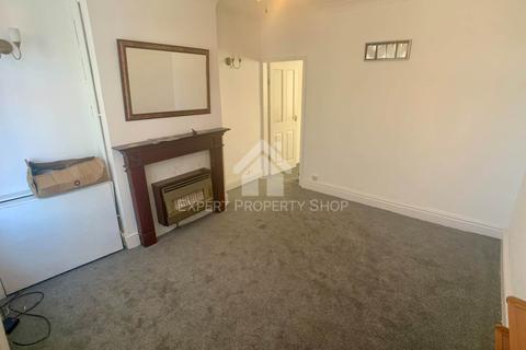 3 bedroom terraced house for sale, Ely Close, Worksop