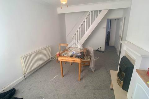 3 bedroom terraced house for sale, Ely Close, Worksop