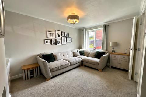 4 bedroom semi-detached house for sale, Rosewood Drive, Willenhall WV12