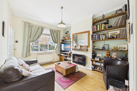 2 bedroom end of terrace house for sale, Victoria Road, Brynteg, LL11
