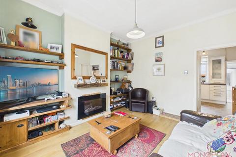 2 bedroom end of terrace house for sale, Victoria Road, Brynteg, LL11