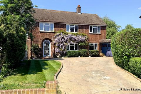 The Crest, Goffs Oak