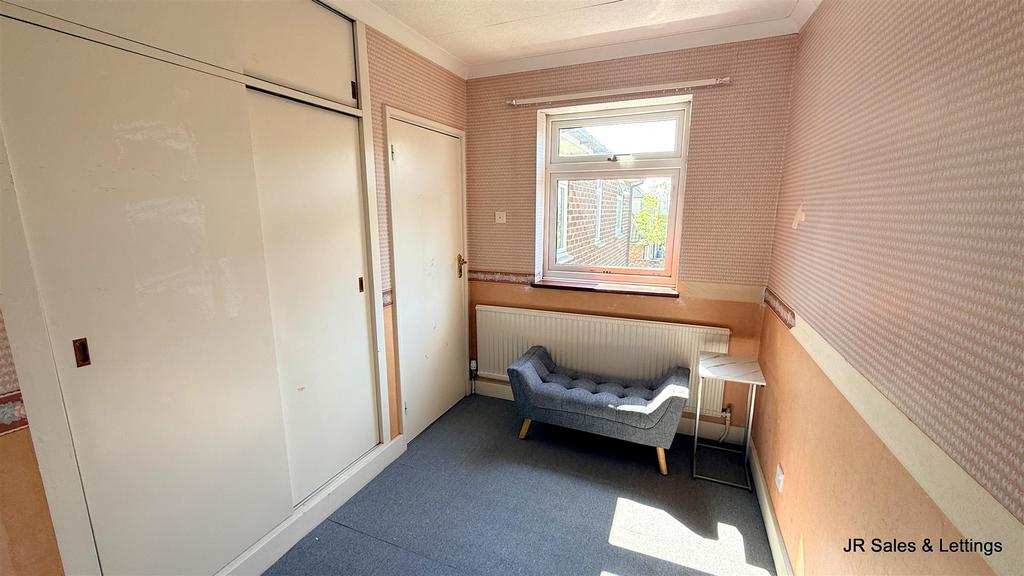 Walk-in wardrobe