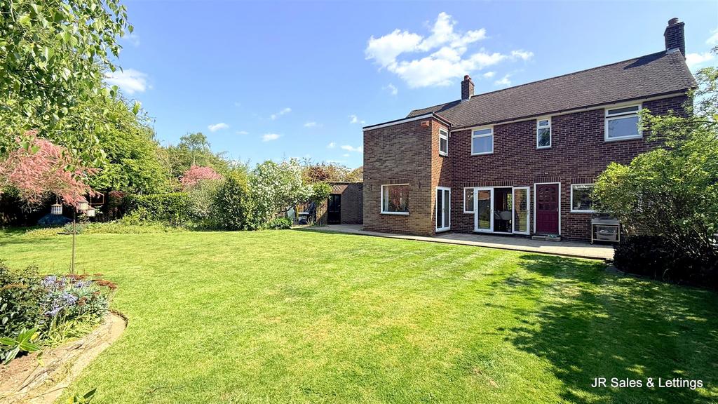 House exterior, garden