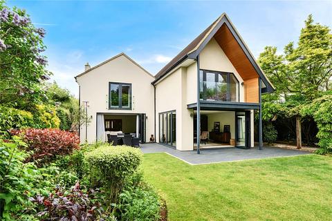 5 bedroom detached house for sale, Pyket Way, Weston Favell Village, Northampton, Northamptonshire, NN3