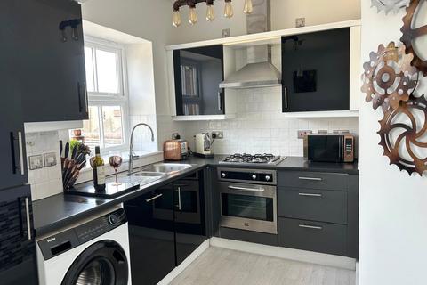2 bedroom flat for sale, Crow Lane, Rochester, ME1